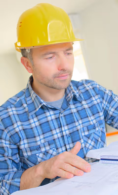 Boyacı ustası iç cephe uygulaması yapıyor – kaliteli boya hizmeti Ankara Mirbey